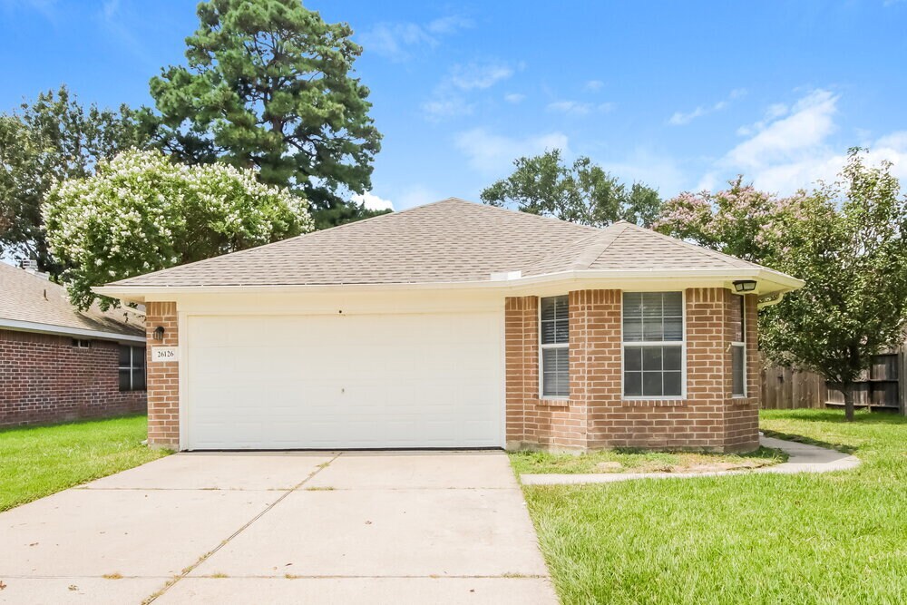 Foto principal - 26126 Cypresswood Dr