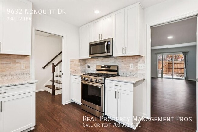 Photo - 9632 Nonquitt Dr Townhome