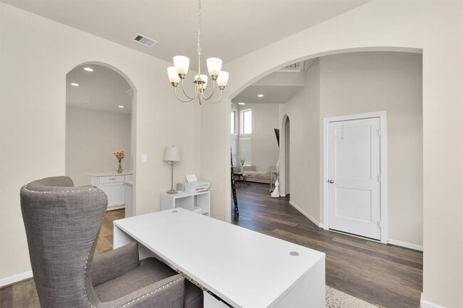 Building Photo - 23923 Northwood Terrace Ln
