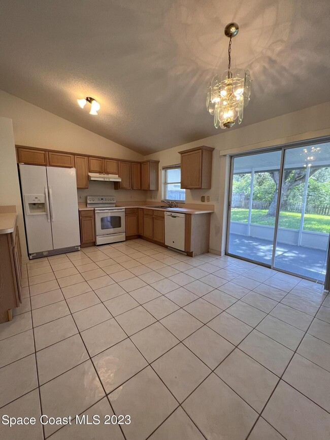 Building Photo - 117 Gator Dr