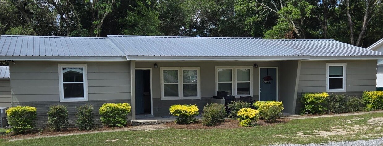 Foto principal - 116 Montrose Dr