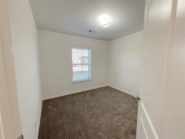 Building Photo - 22510 Guncotton Ave