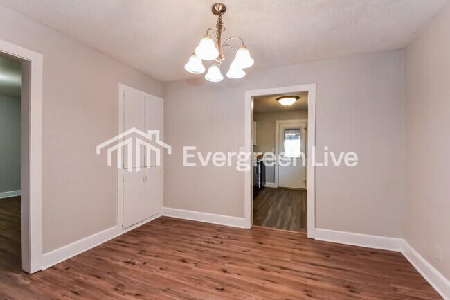 Foto del edificio - 5 Larkin Ct