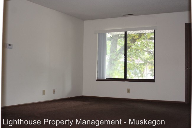 Building Photo - 1253 Witham Rd