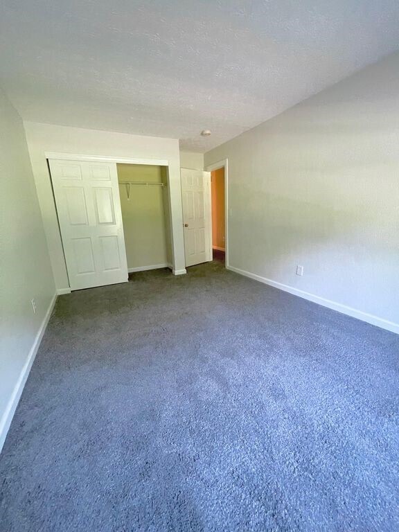 Building Photo - 868 Philadelphia Dr