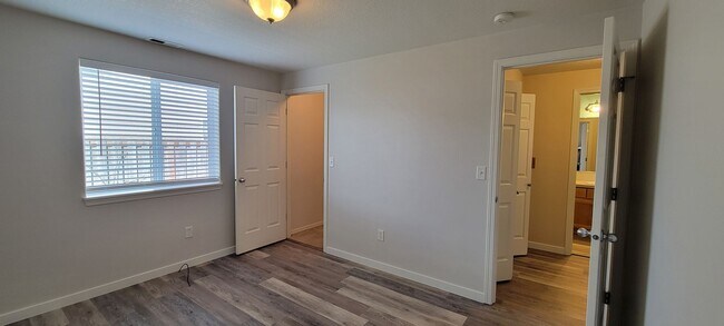 Foto del edificio - 3581 NE Hembree St