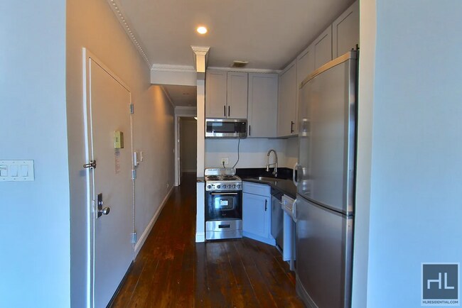 Foto del edificio - AMAZING TWO BEDROOM APARTMENT!! AMAZING DE...