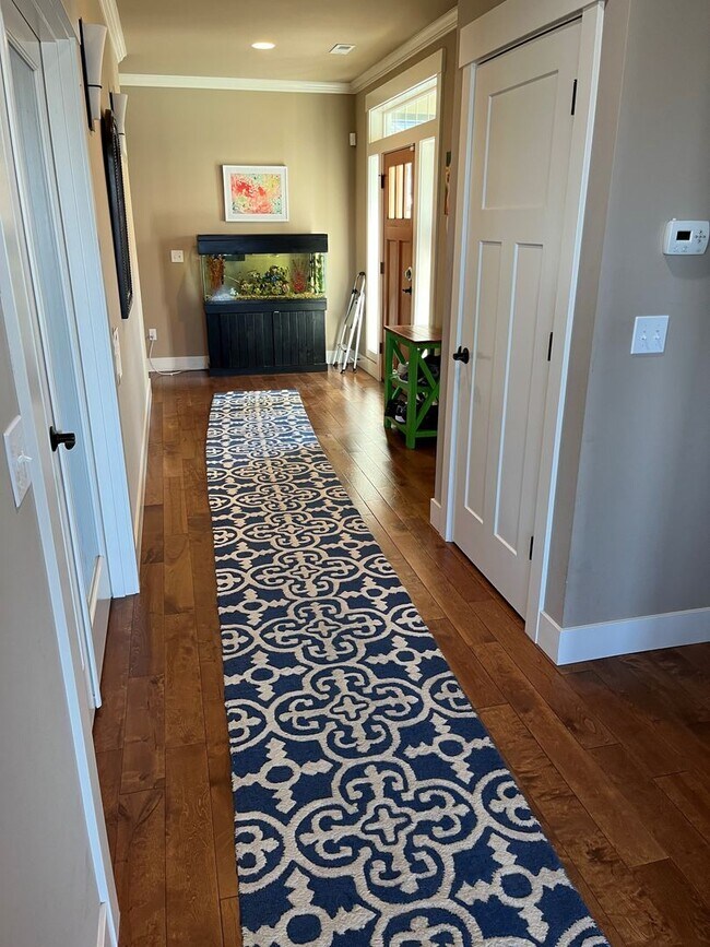 Building Photo - 2211 19th Street