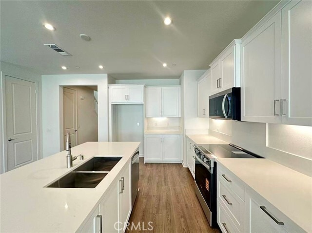 Foto del edificio - 16052 Montenegro Ln