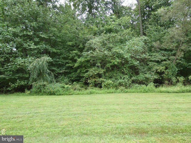 Building Photo - 2144 Mardic Dr