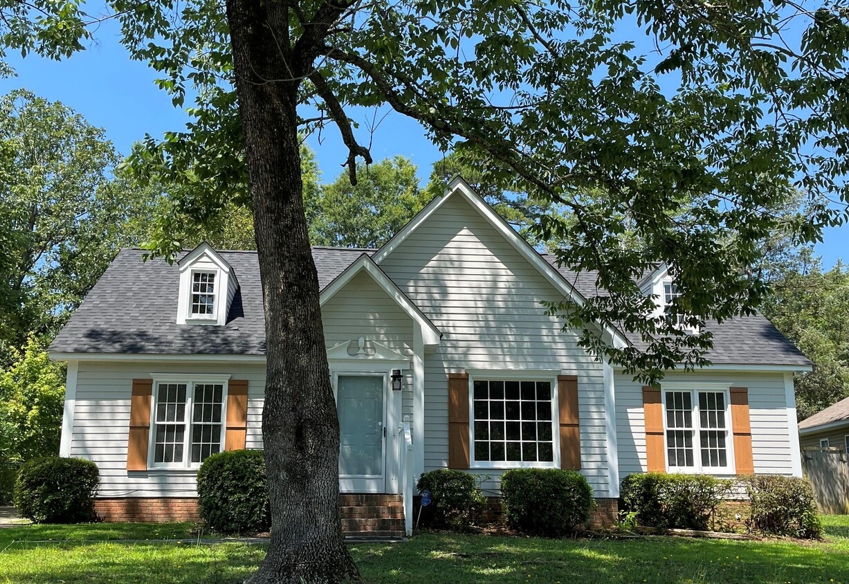 Primary Photo - 121 Kenton Dr