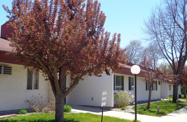 Exterior - Lake Place II