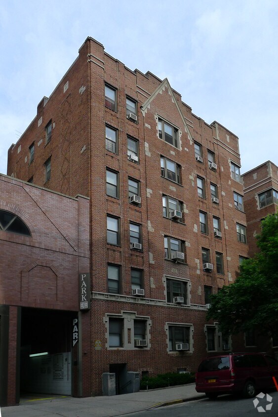Foto del edificio - 35-54 83rd St