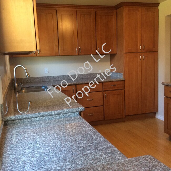 Kitchen - 6670 SW Princess