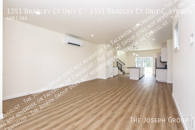 Building Photo - 1351 Bradley Ct