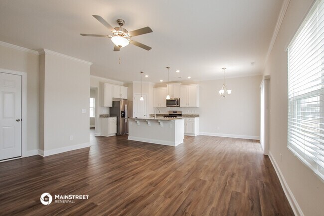 Building Photo - 3915 Allenby Pl