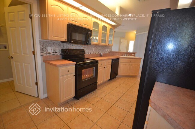 Building Photo - 7142 Captiva Cir