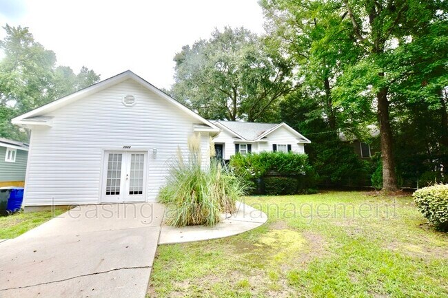 Building Photo - 1522 Theresa Dr