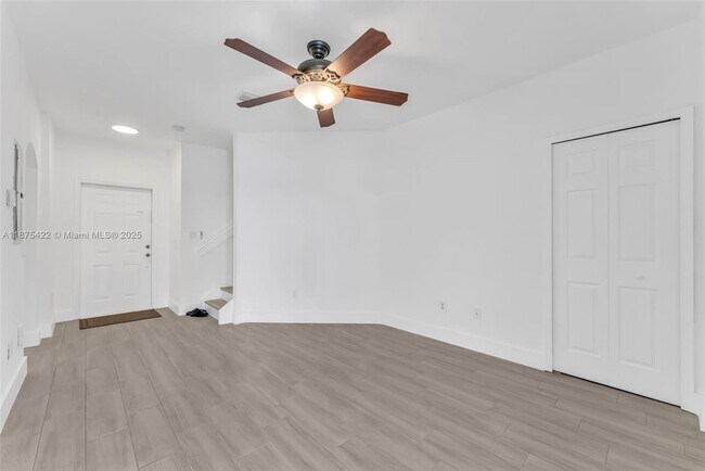 Foto del edificio - 3907 SW 155th Ave