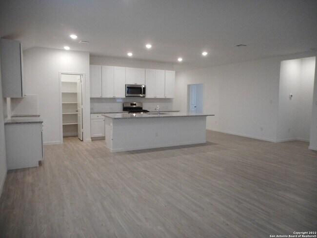 Foto del edificio - 446 Fairy Duster Dr