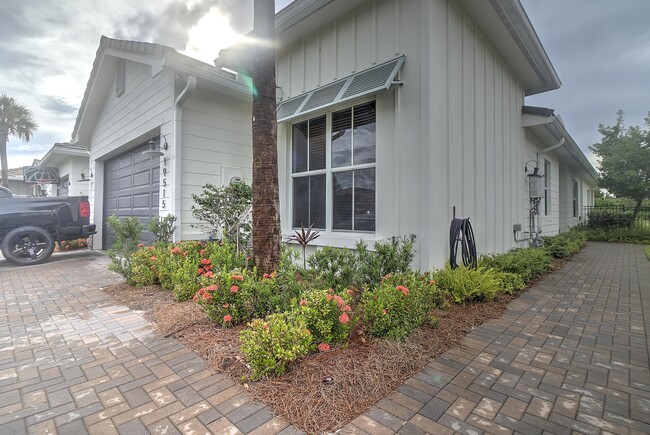 Building Photo - 19515 Weathervane Way