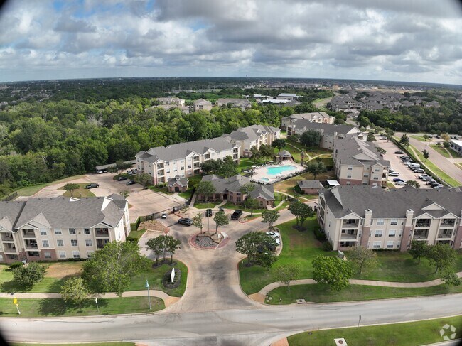 Exterior 3D - Signature Park Apts