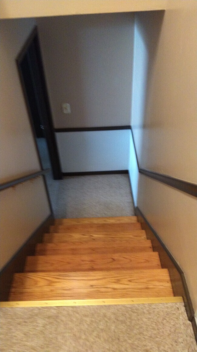 Dormitorio - 562 Stoddard Ave