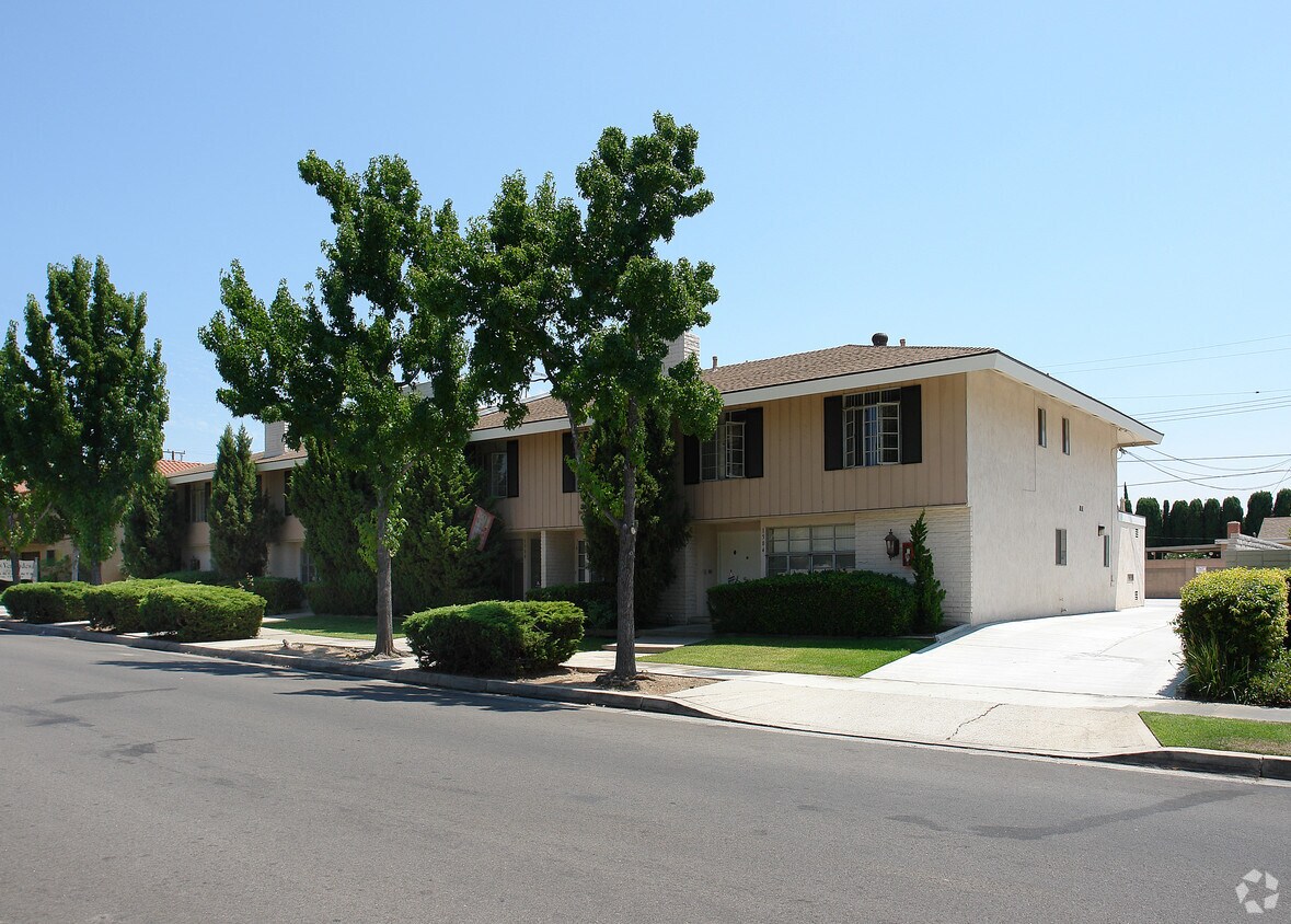 Foto del edificio - 1504-1520 E Adams Ave