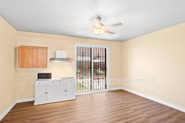 Building Photo - 382 Pestana Ave