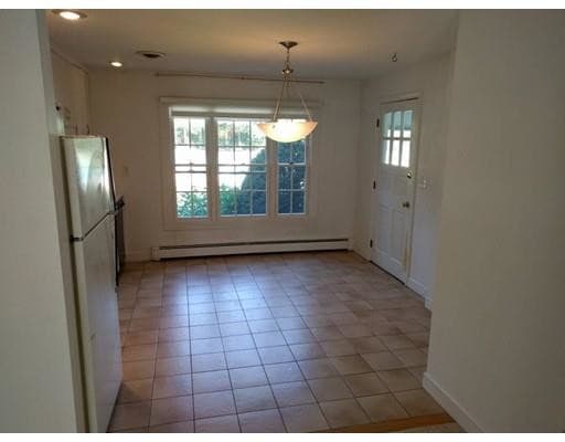 Primary Photo - 19 Peartree Dr