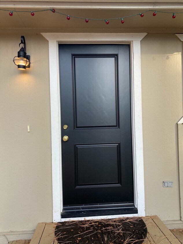 Foto principal - 2866 Springwood Dr