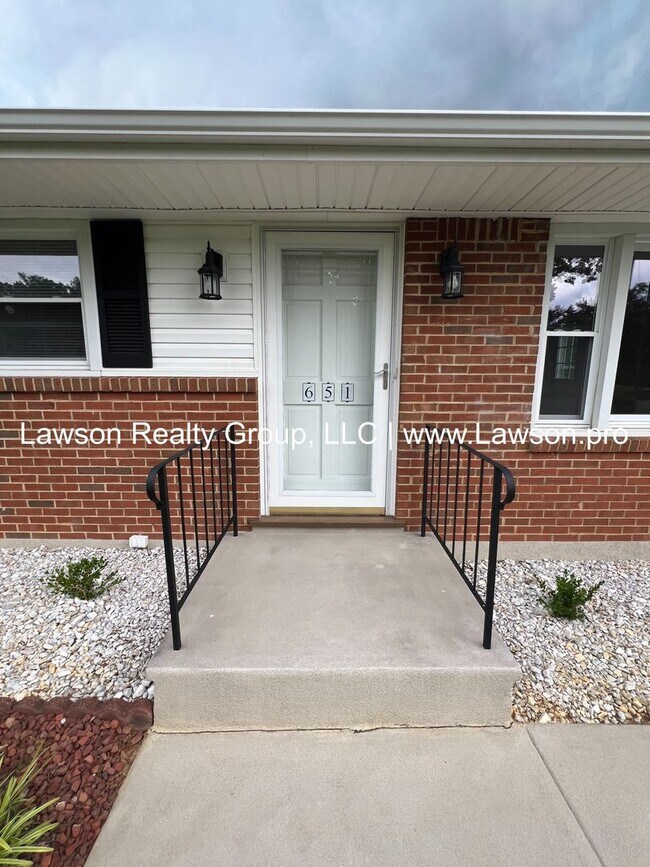 Foto del edificio - Very Nice Updated Ranch in Salem (Glenvar ...