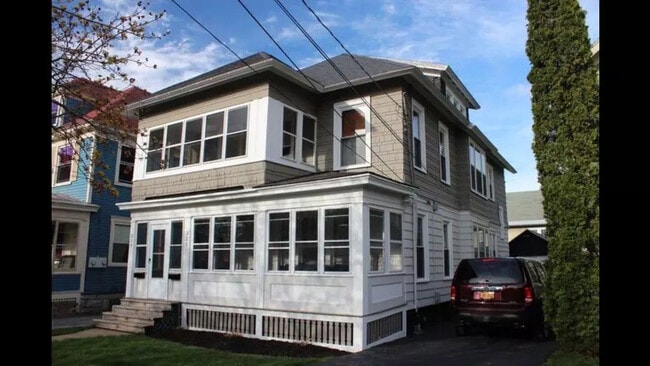 Building Photo - 319 Burnet Park Dr