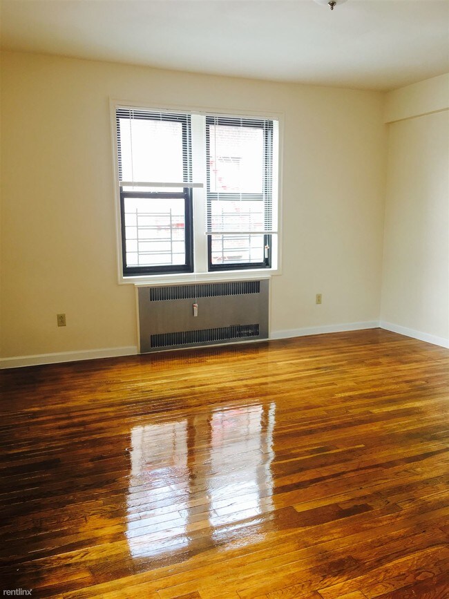 Foto del edificio - 14815 Lowe Ct