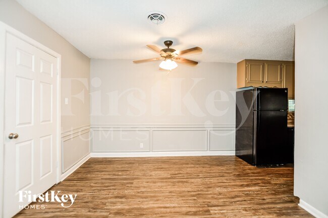 Foto del edificio - 1020 Mary Dr