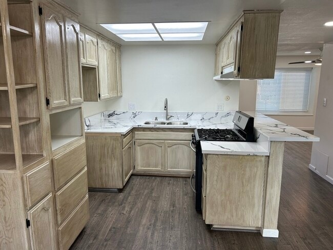 REALLY NICE UPSTRS 1BD 1BA CONDO FOR LEASE! MUST SEE! - REALLY NICE UPSTRS 1BD 1BA CONDO FOR LEASE! MUST SEE!