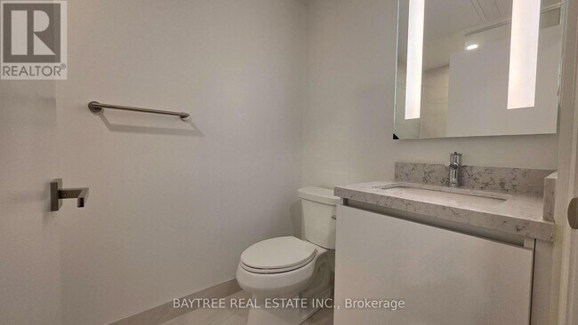 Photo du bâtiment - 2 Erskine Rd