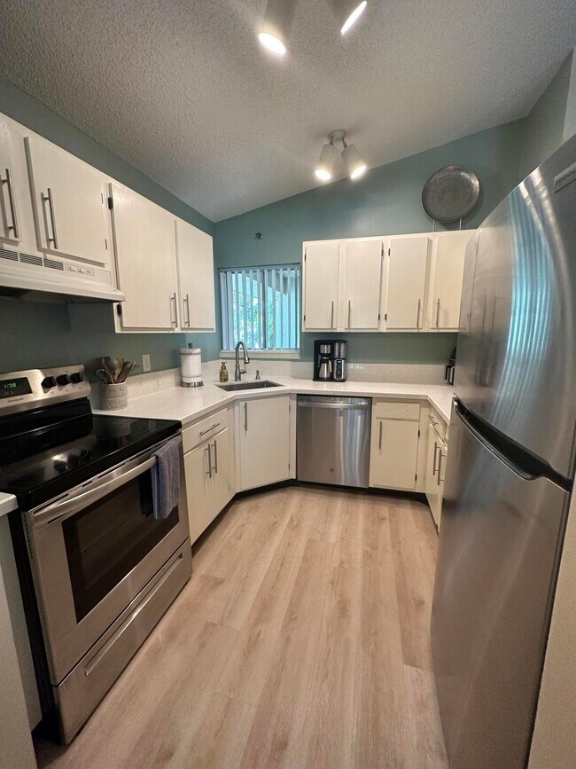Foto del edificio - 6500 Chasewood Dr