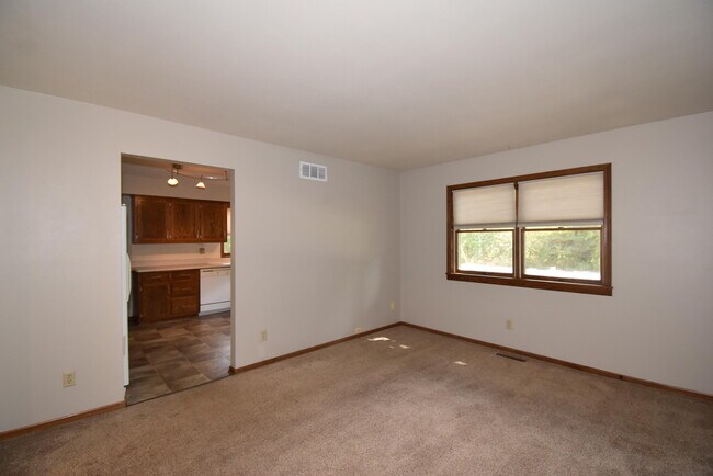 Building Photo - W56N491 Highland Dr
