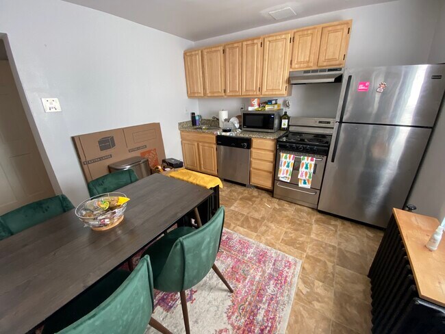 Foto del edificio - 574 Dorchester Ave