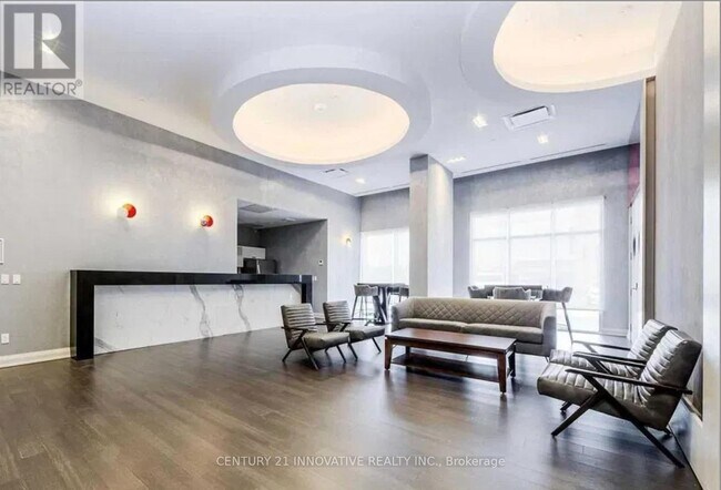 Building Photo - 30-230 Meadowglen Pl