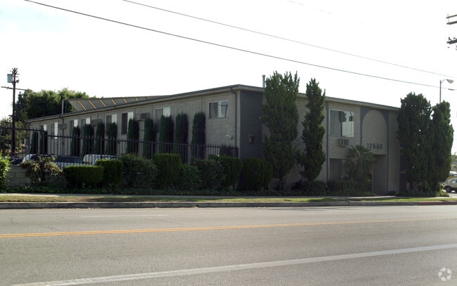 Building Photo - Branford-12850