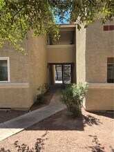 Building Photo - 7200 W Pirates Cove Rd