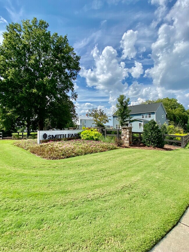 Foto del edificio - 2913 Great Lawn Rd