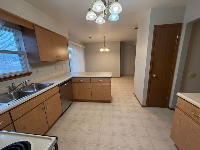 Building Photo - Ranch Duplex in Washington