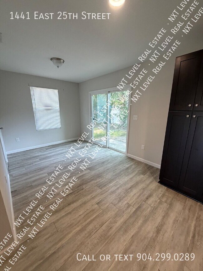 Foto del edificio - 1441 E 25th St