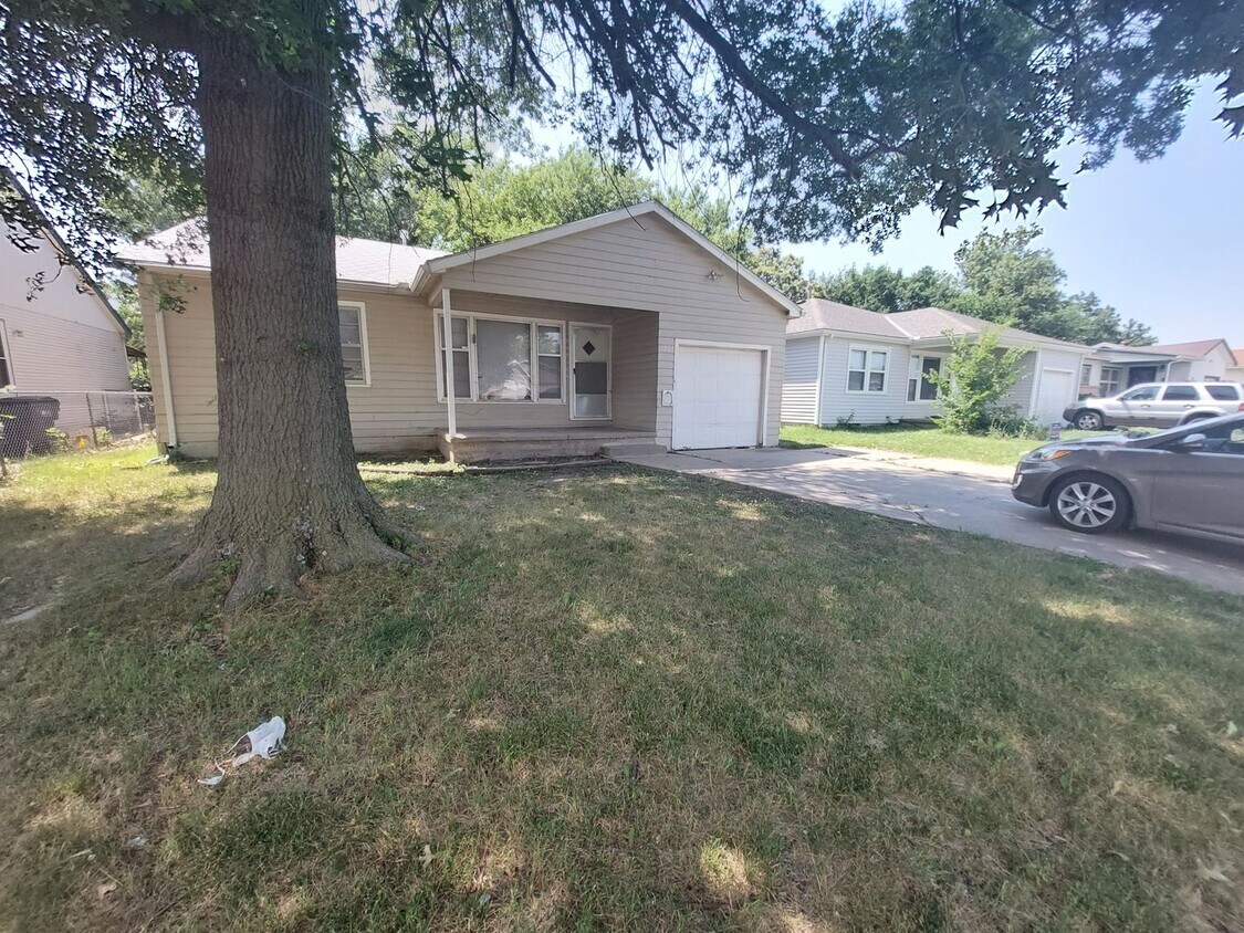 Primary Photo - Wonderful 3 bedroom / 1 bath home on North...
