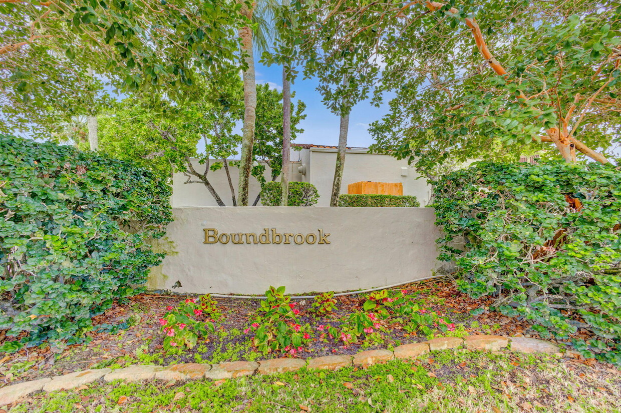 Foto principal - 2541 Boundbrook Blvd