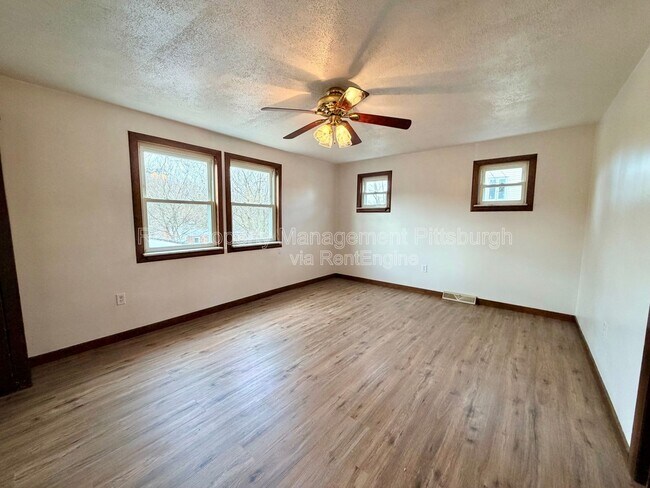 Foto del edificio - 400 Patterson Rd