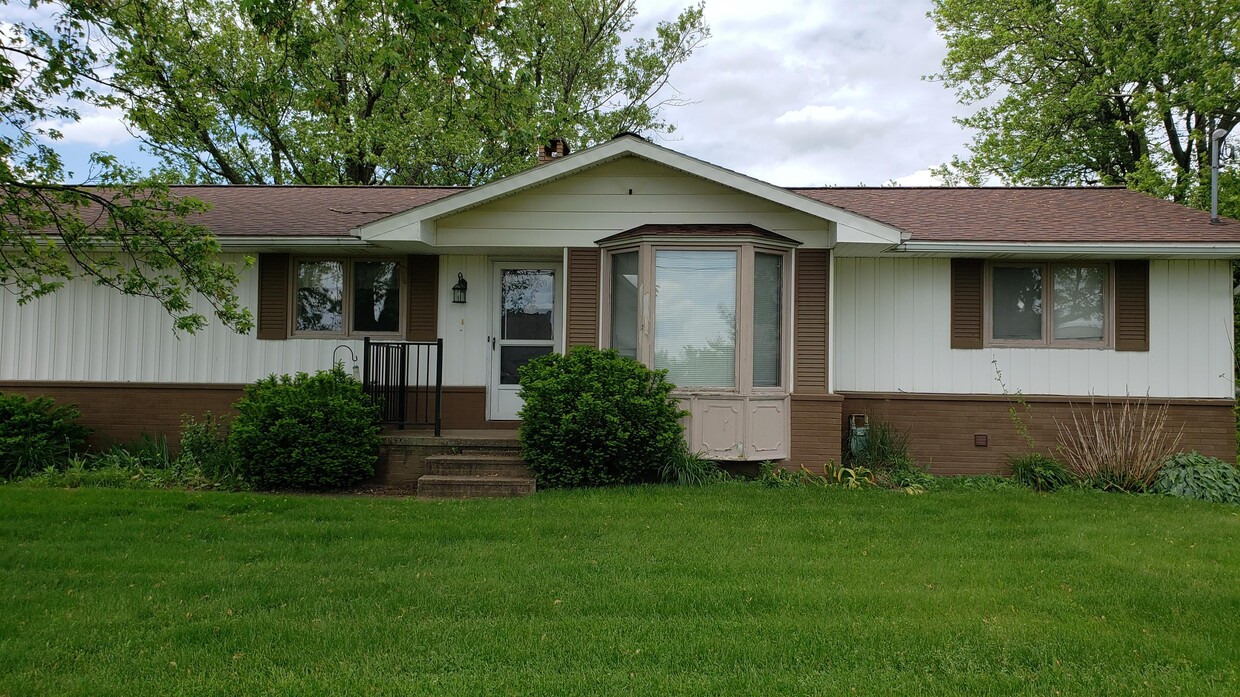 Primary Photo - 2607 Township Rd 444